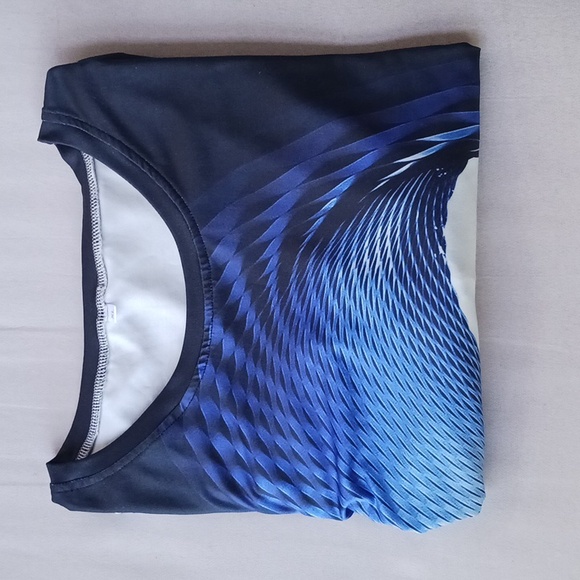 Mens XL 3D shirt - Picture 5 of 5